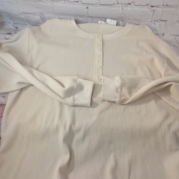 Good American Essentials Boyfriend Thermal Henley Waffle Knit Bone NWT 5/6 Sz 2X - Picture 7 of 11